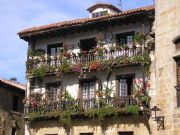 Flores. Santillana del Mar, Cantabria